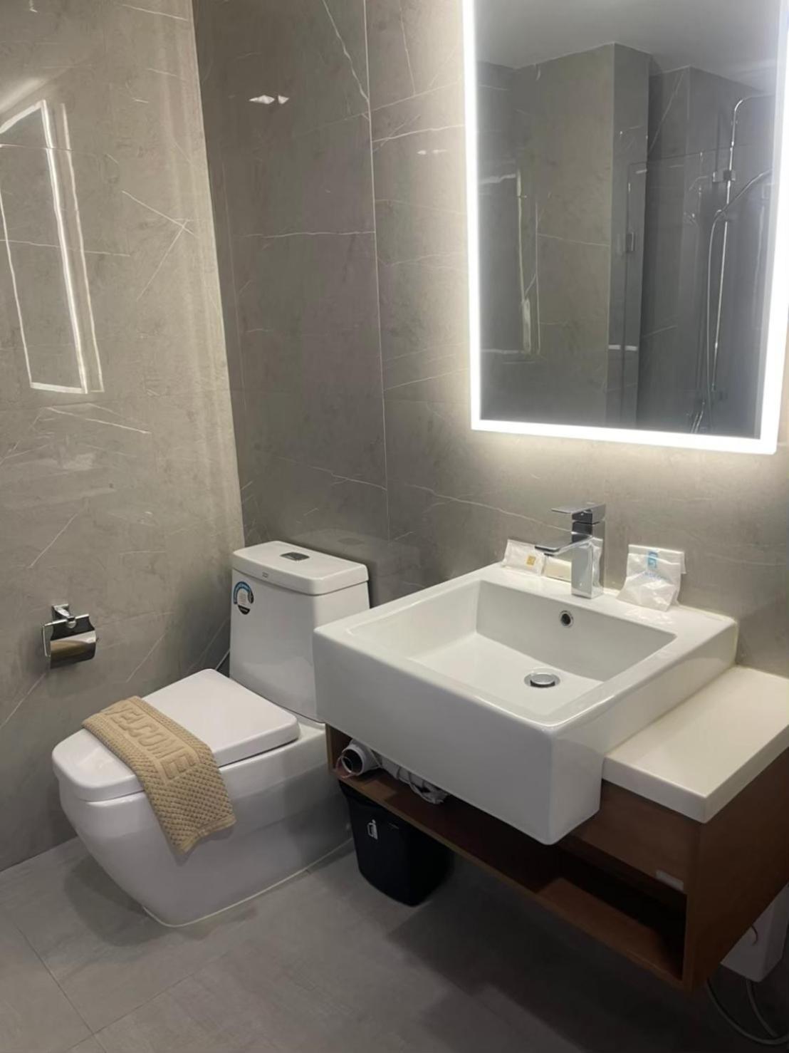 D2 Residences Huahin 华欣市中心近海滩近商场酒店式公寓可加床有连通房型 HHQ Quarto foto